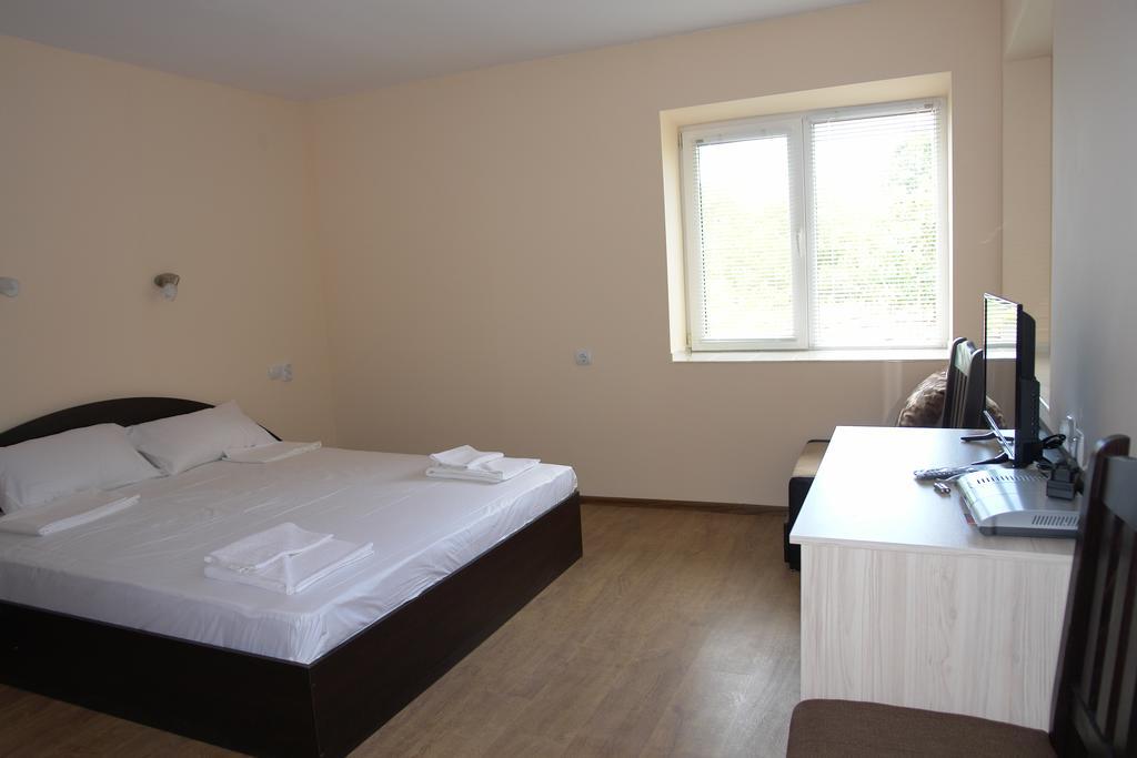 Nadya Holiday Home Krapets  Bagian luar foto